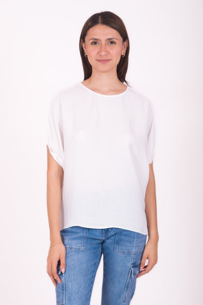 Blusa corte mariposa con ajuste en manga 116677