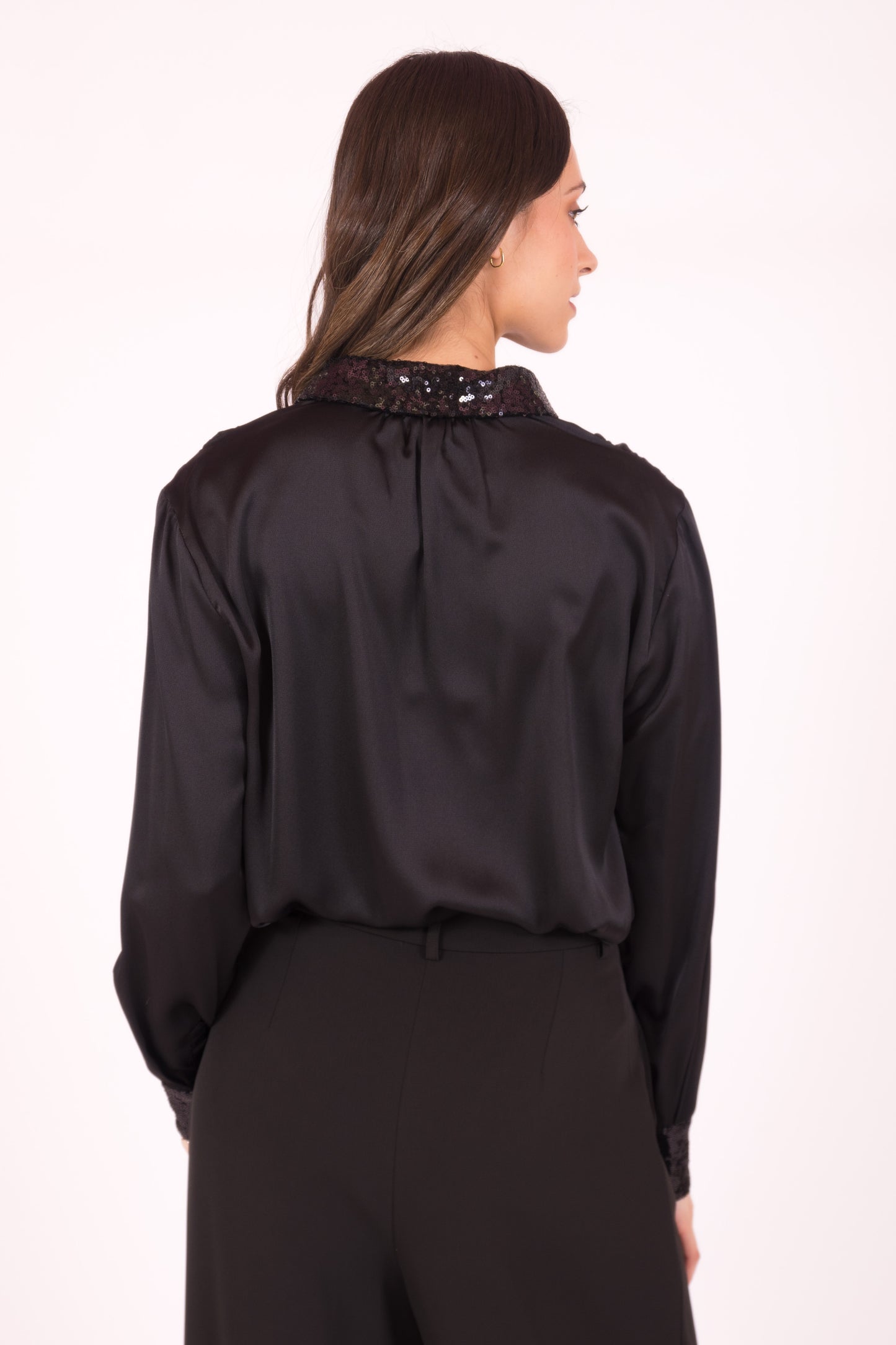 Camisa satinada con lentejuela SY4390