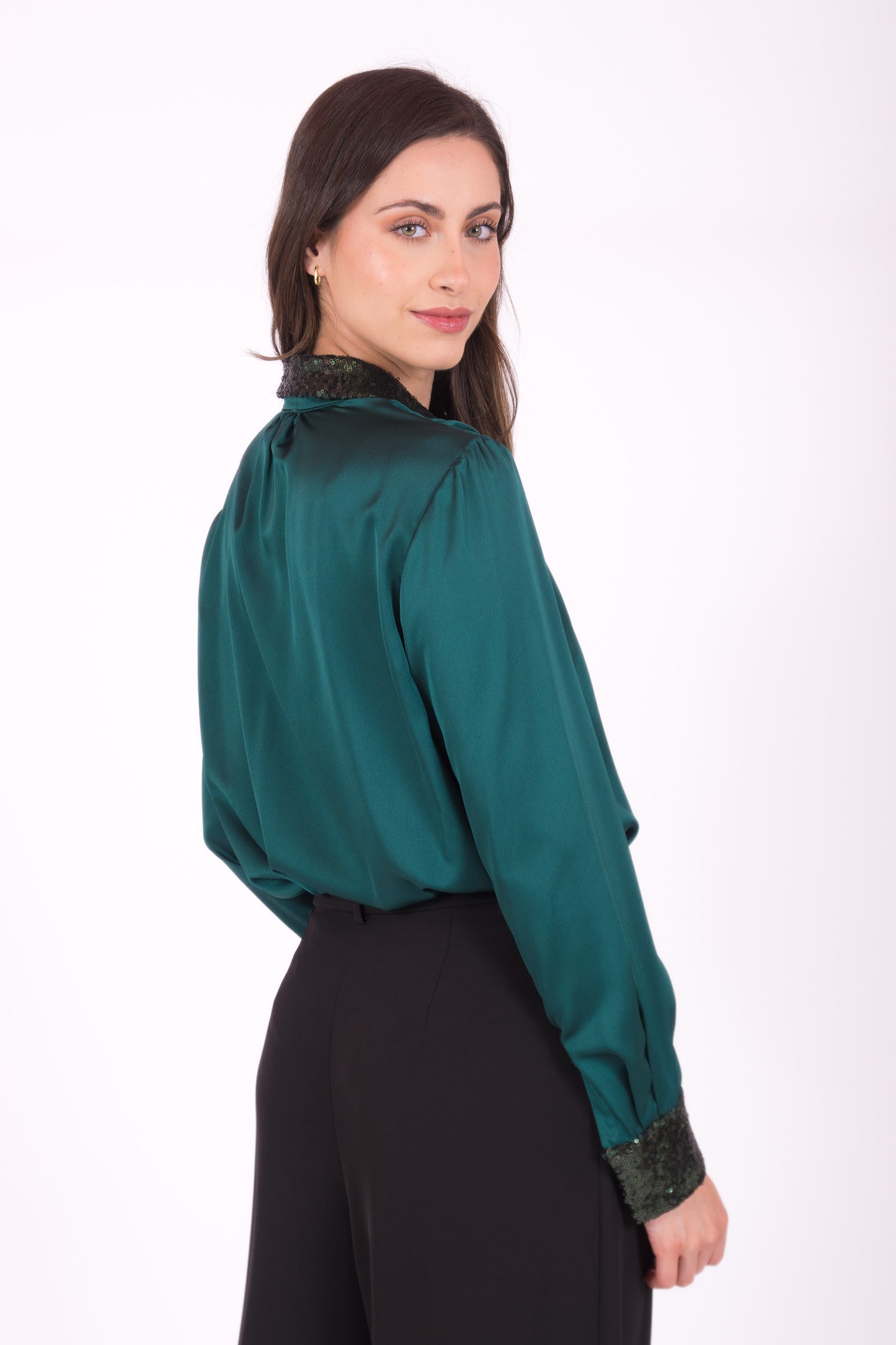 Camisa satinada con lentejuela SY4390