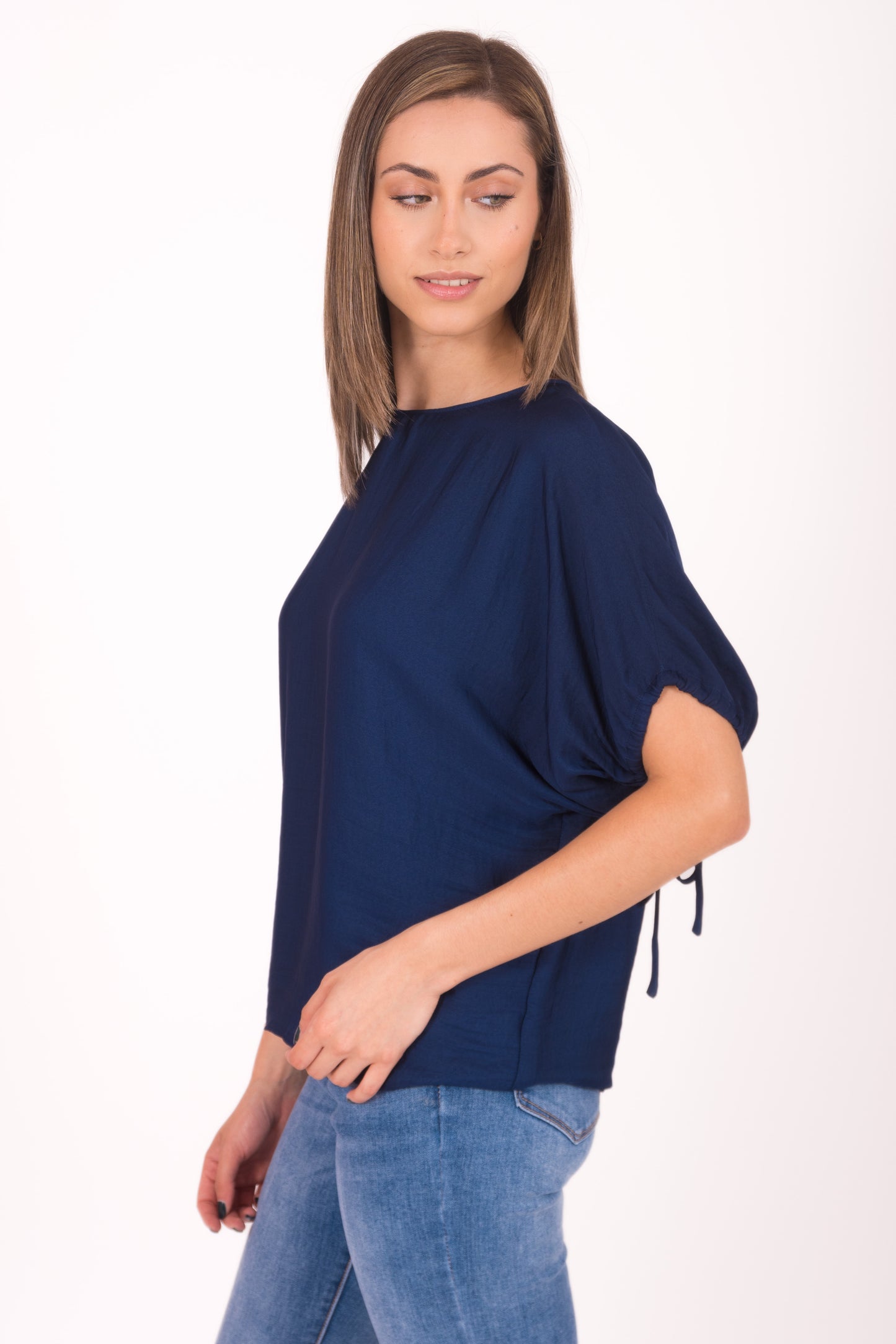 Blusa corte mariposa con ajuste en manga 116677