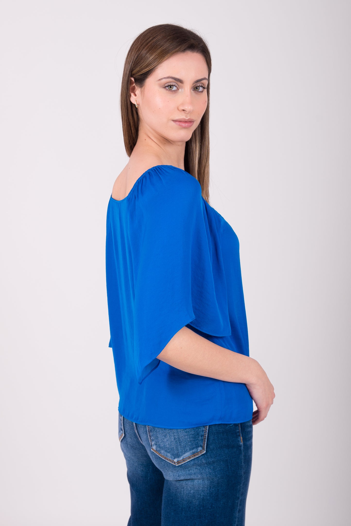 Blusa a los hombros  114708