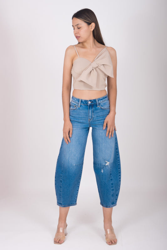 Jeans pierna ancha con pinza en tobillo C9390M